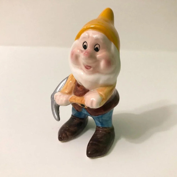 Vintage Disney Snow White Happy Dwarf with Axe Figurine 3 Inch Tall - Picture 9 of 16